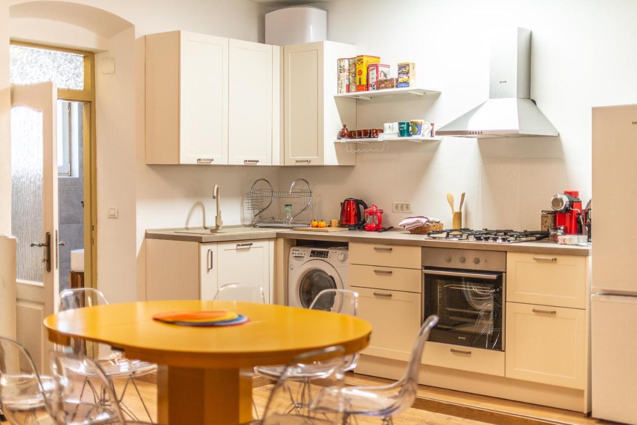 Augusta Apartment Пула Екстериор снимка