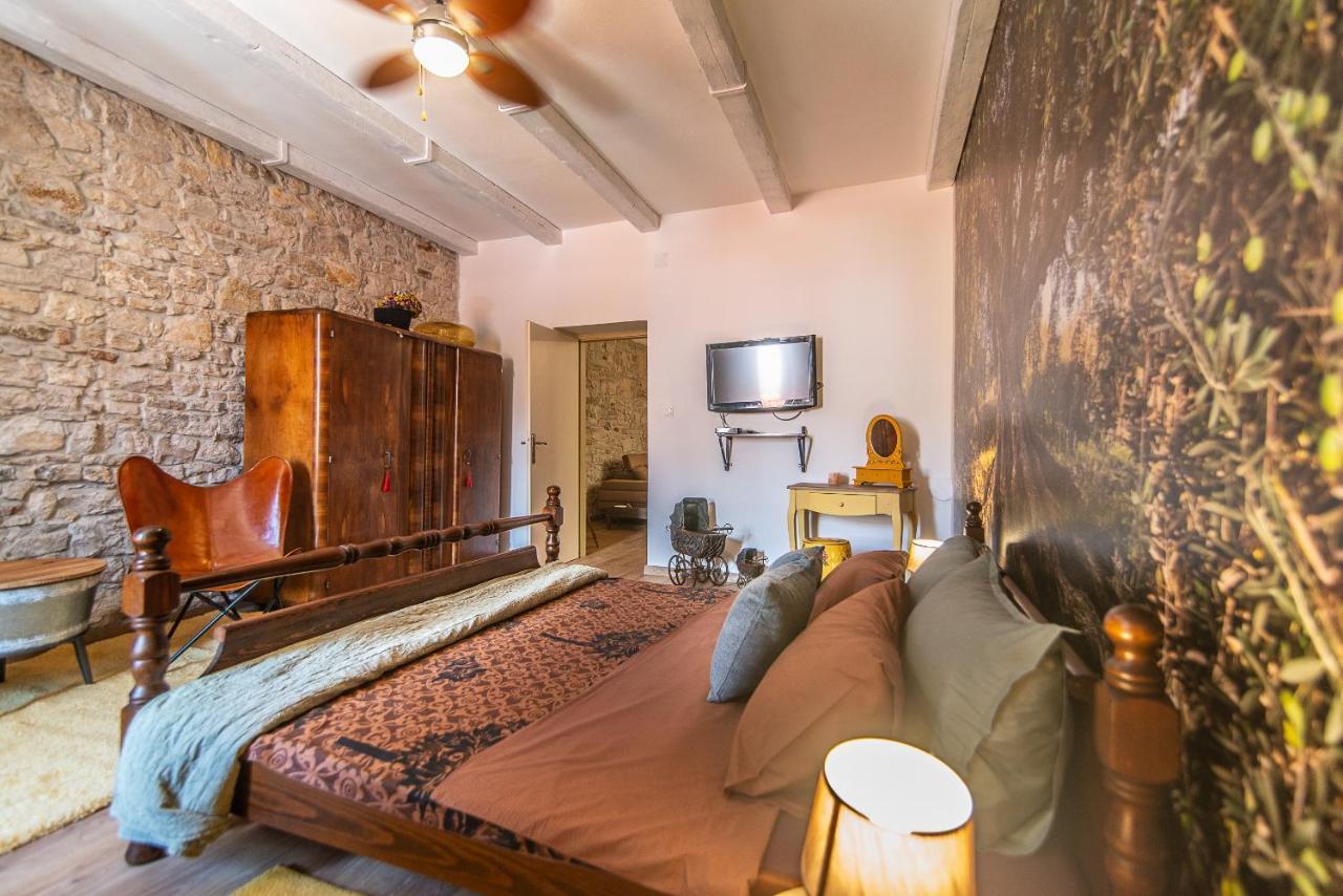 Augusta Apartment Пула Екстериор снимка